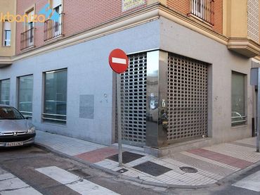 Local comercial en venda a Maria Auxiliadora - Barriada de Llera