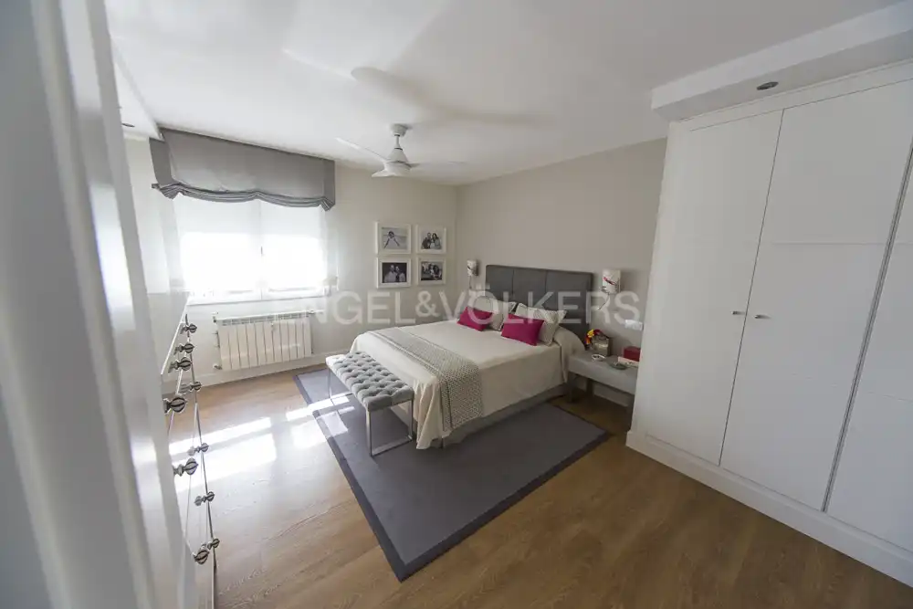Bedroom of Attic for sale in Madrid  with Air Conditioner, Heating and Terrace