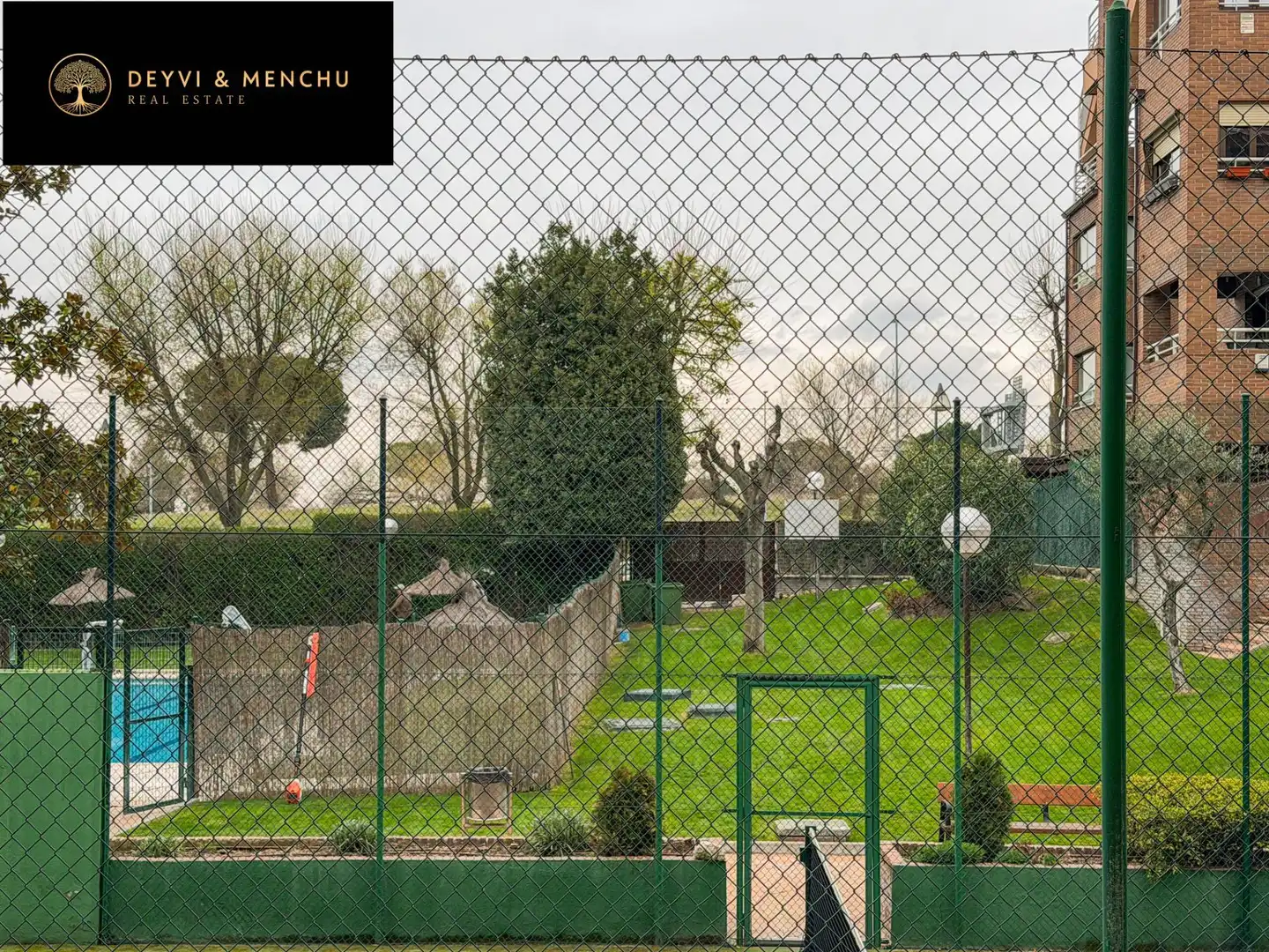 Jardín de Ático de alquiler en Pozuelo de Alarcón con Aire acondicionado, Jardín privado y Parquet