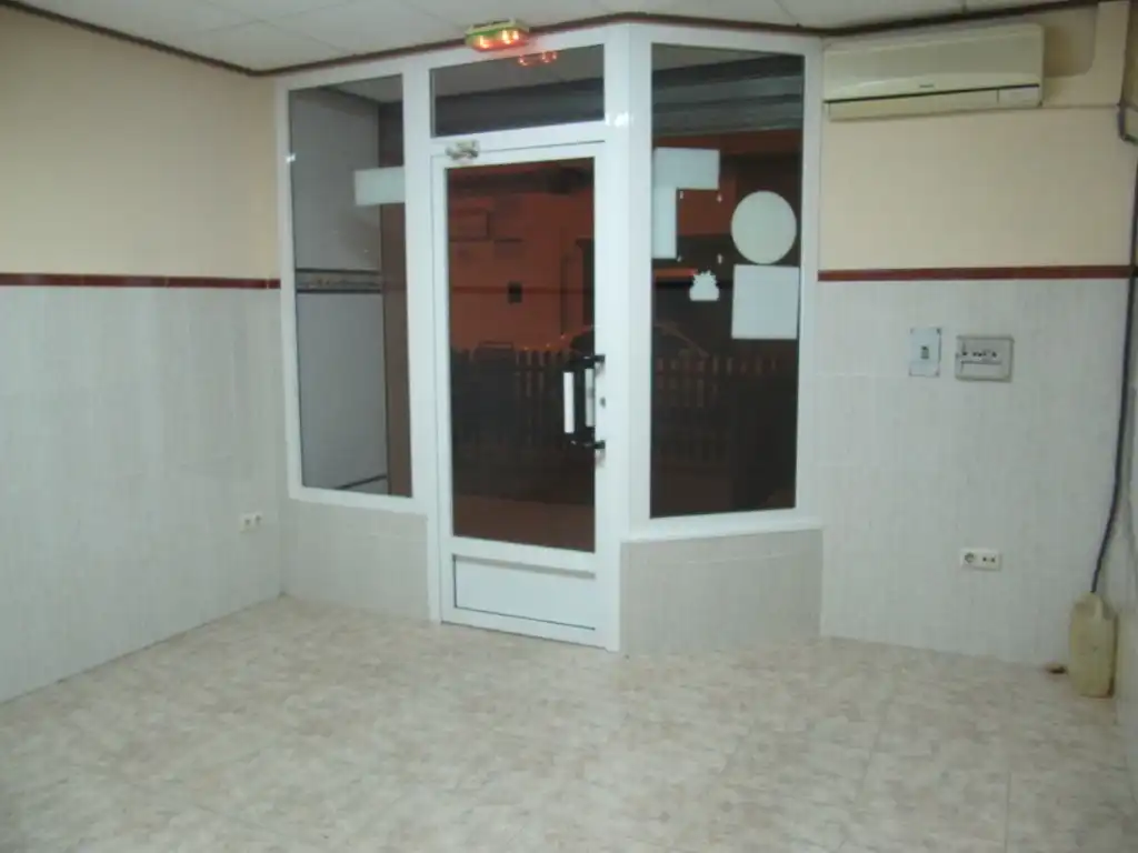 Business premises for sale in Casc Urbà