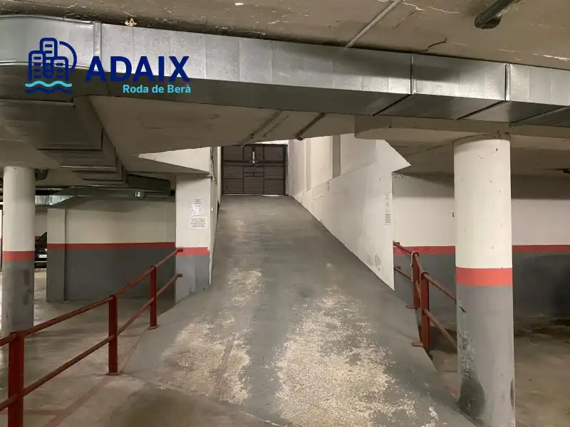Aparcamiento en venta en Roda de Berà, imagen 5
