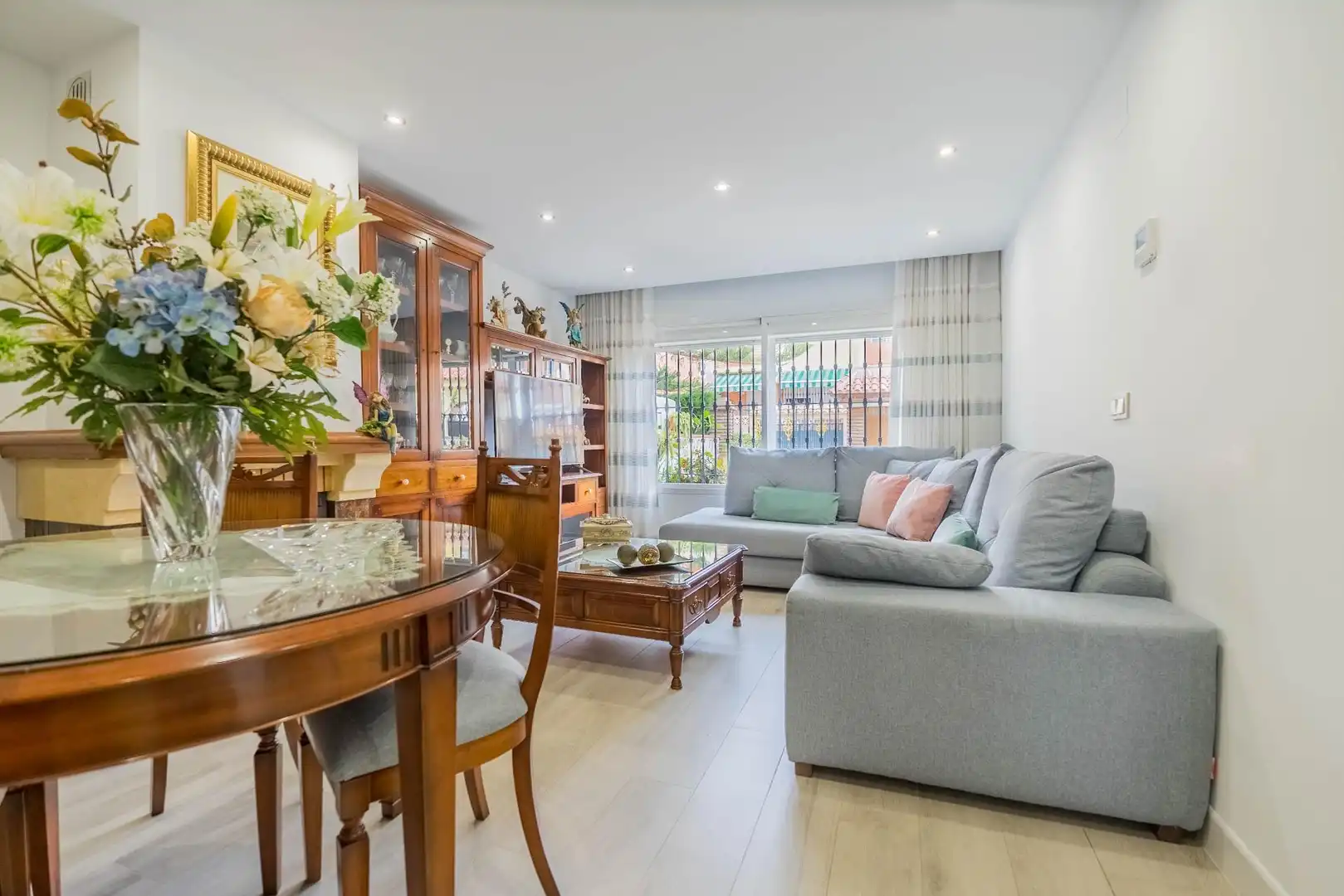 Living room of Houses for sale in Málaga  with Air Conditioner, Heating and Terrace
