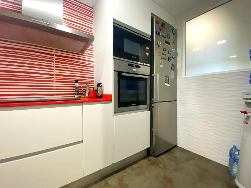 Cuina de Apartament de lloguer en Benicasim / Benicàssim amb Moblat, Forn i Rentadora