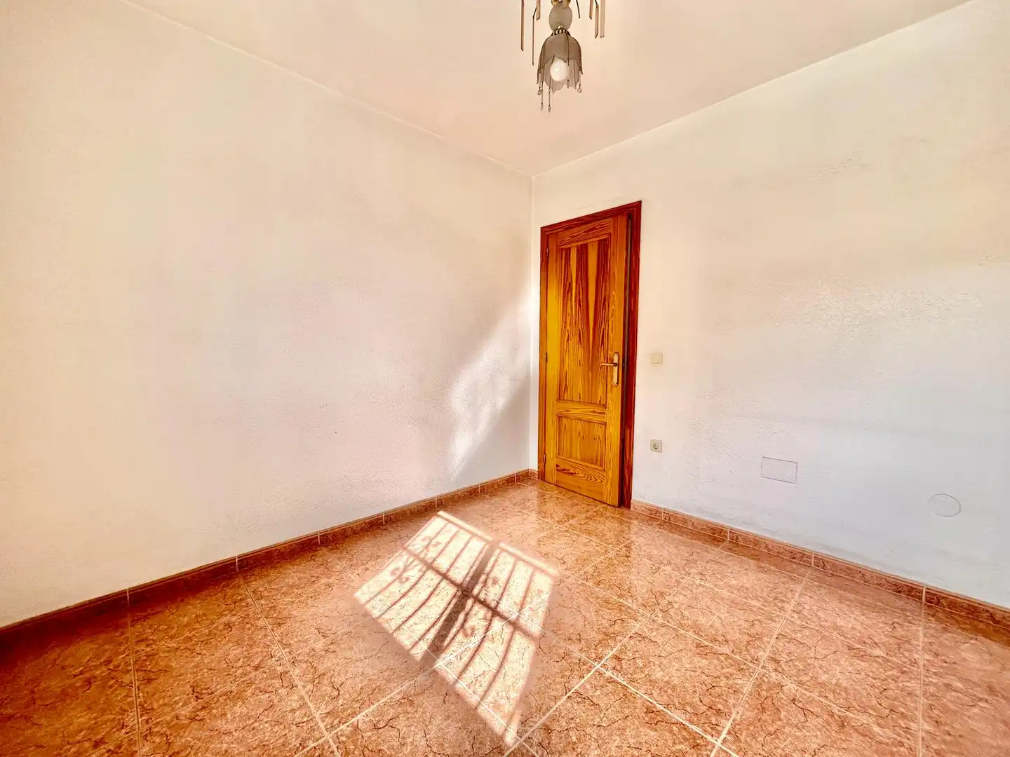 Habitación de Casa adosada en venta en Roquetas de Mar con Jardín privado, Terraza y Horno