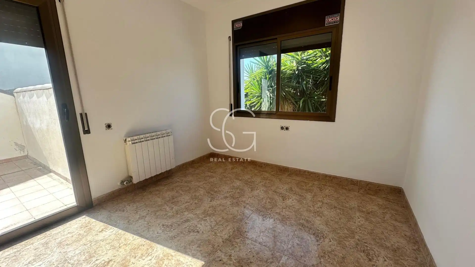 Casa aparellada en venda a Roda de Barà, imagen 17