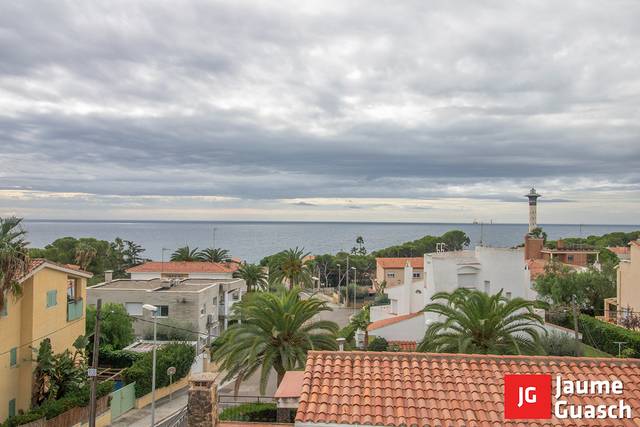 Casa adosada en Venta en Els Munts