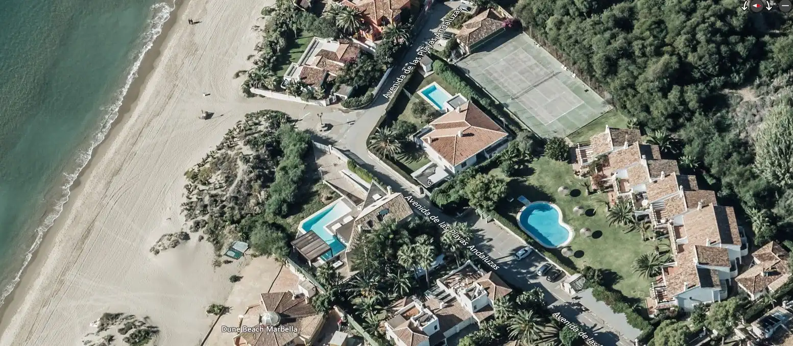 Vista exterior de Casa adosada en venta en Marbella con Aire acondicionado, Terraza y Piscina