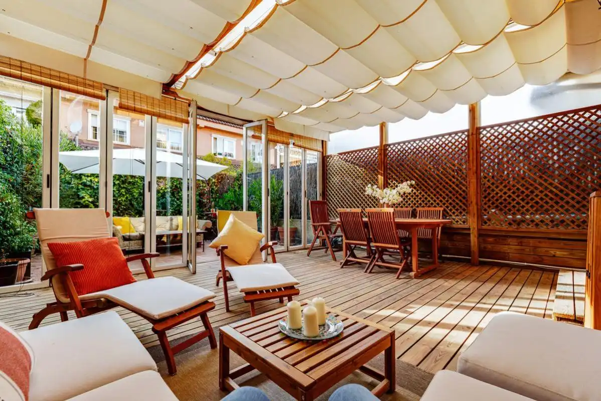 Maison mitoyenne avec terrasse à vendre à Calle de la Bahía de Santander, imagen 4