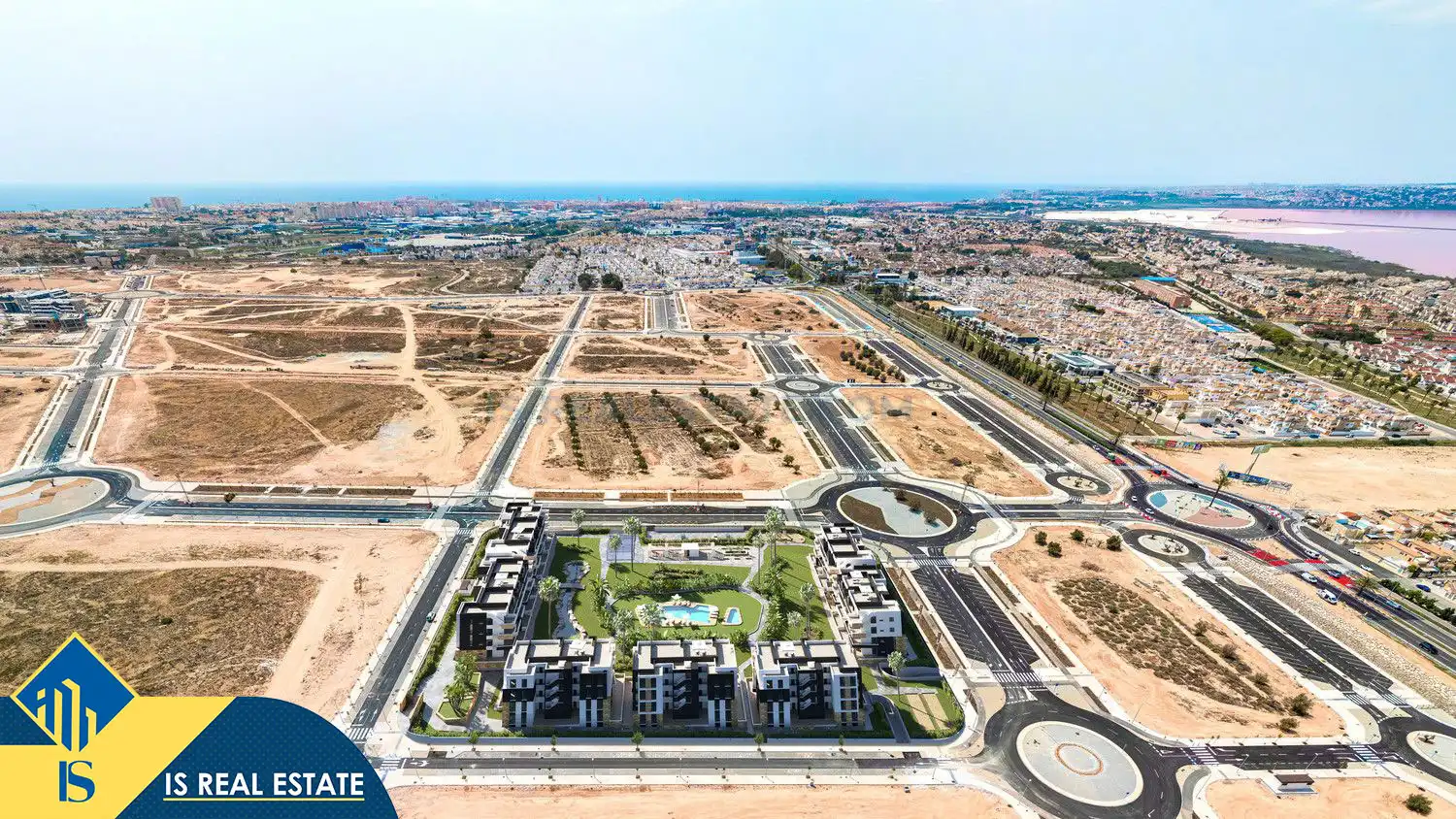 Apartamento con piscina en venta en Zona Carrefour - Urbanizaciones, imagen 2