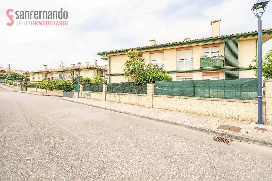Vista exterior de Piso en venta en Miengo con Terraza