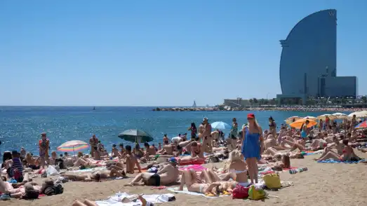 Außenansicht von Wohnung zum Verkauf in Barcelona mit Klimaanlage, Heizung und Möbliert