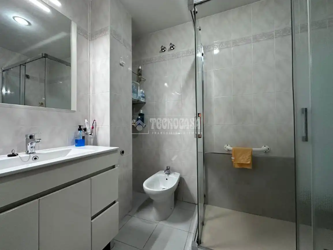 Baño de Piso en venta en Córdoba con Aire acondicionado, Trastero y Balcón