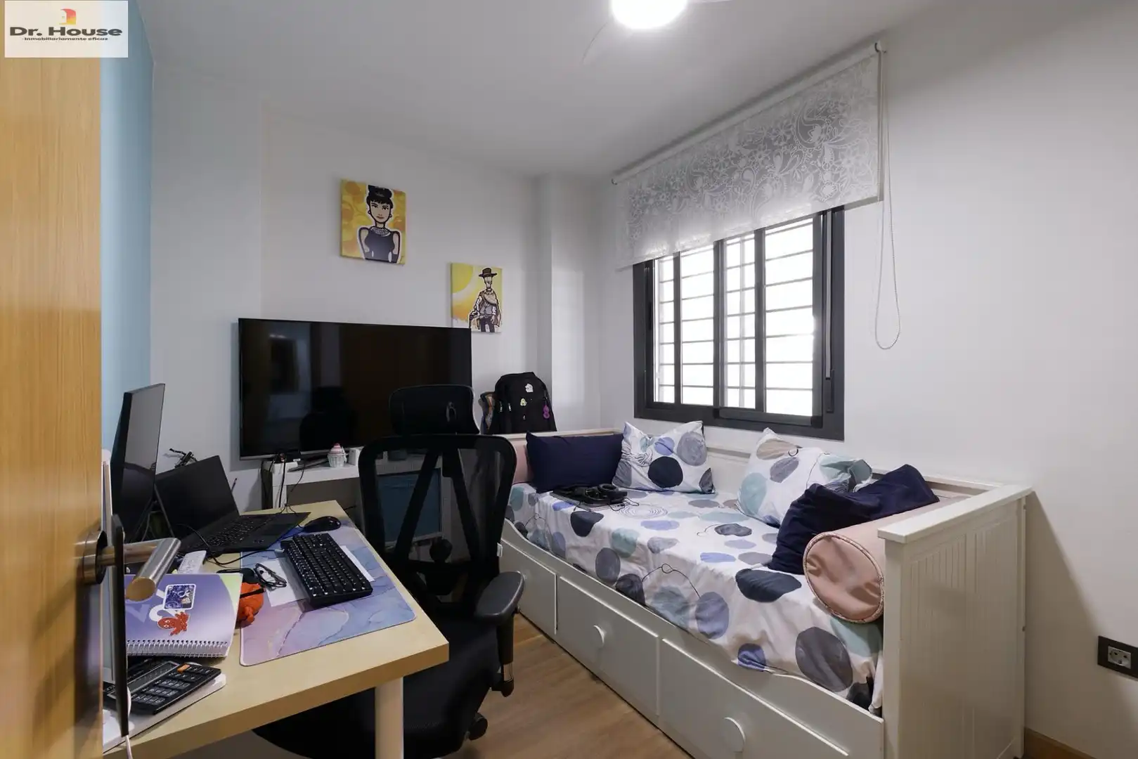 Bedroom of Flat for sale in Málaga  with Air Conditioner, Heating and Storage room