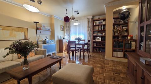 Foto 2 von Wohnung zum Verkauf in Logroño - Villamediana, Gran Via, Logroño