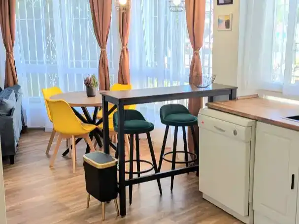 Comedor de Apartamento en venta en Nerja con Aire acondicionado, Jardín privado y Amueblado