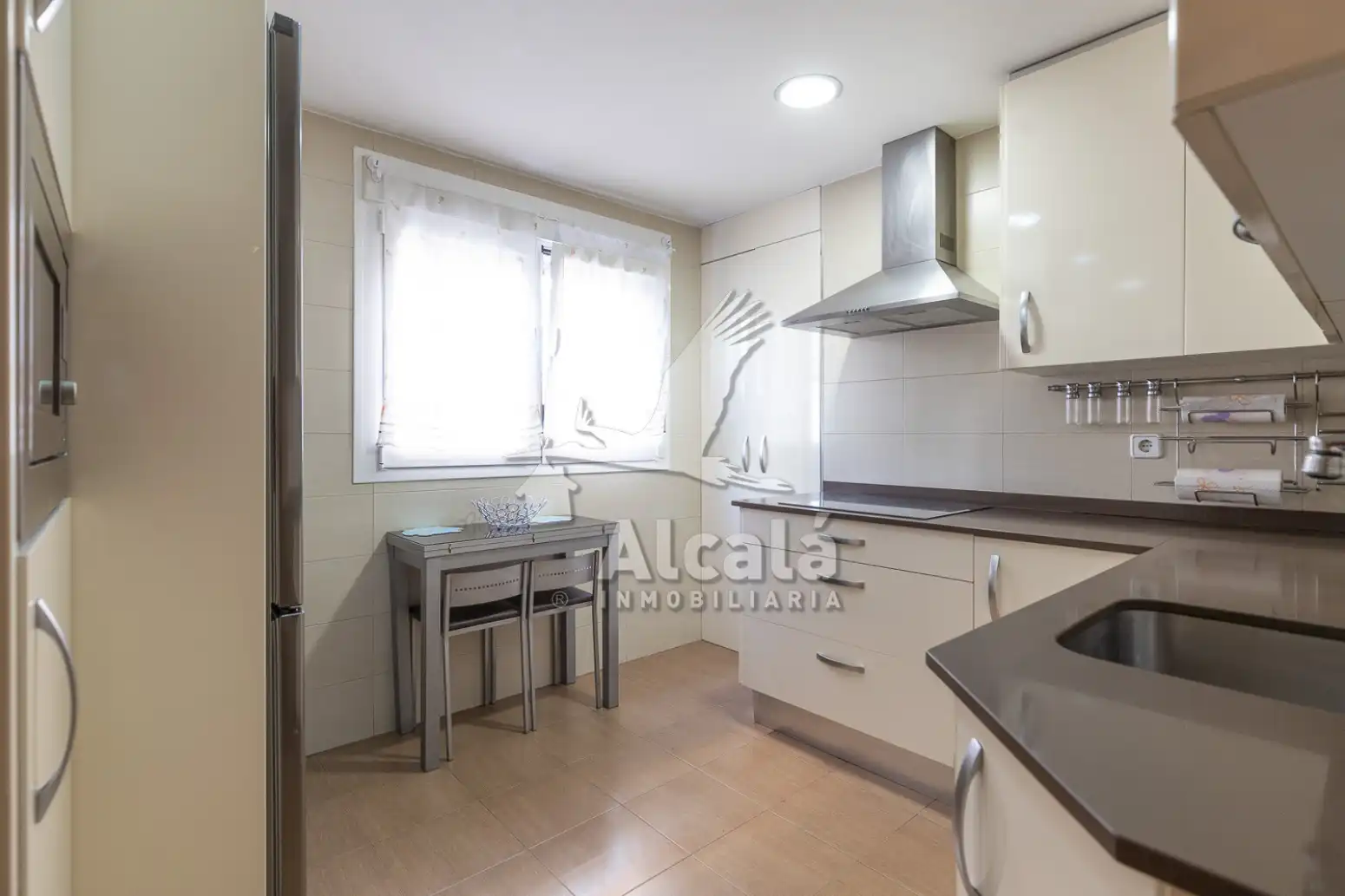Cocina de Piso en venta en Alcalá de Henares con Aire acondicionado, Calefacción y Parquet