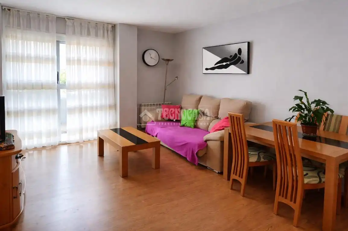 Sala de estar de Piso en venta en Illescas con Aire acondicionado, Calefacción y Piscina comunitaria