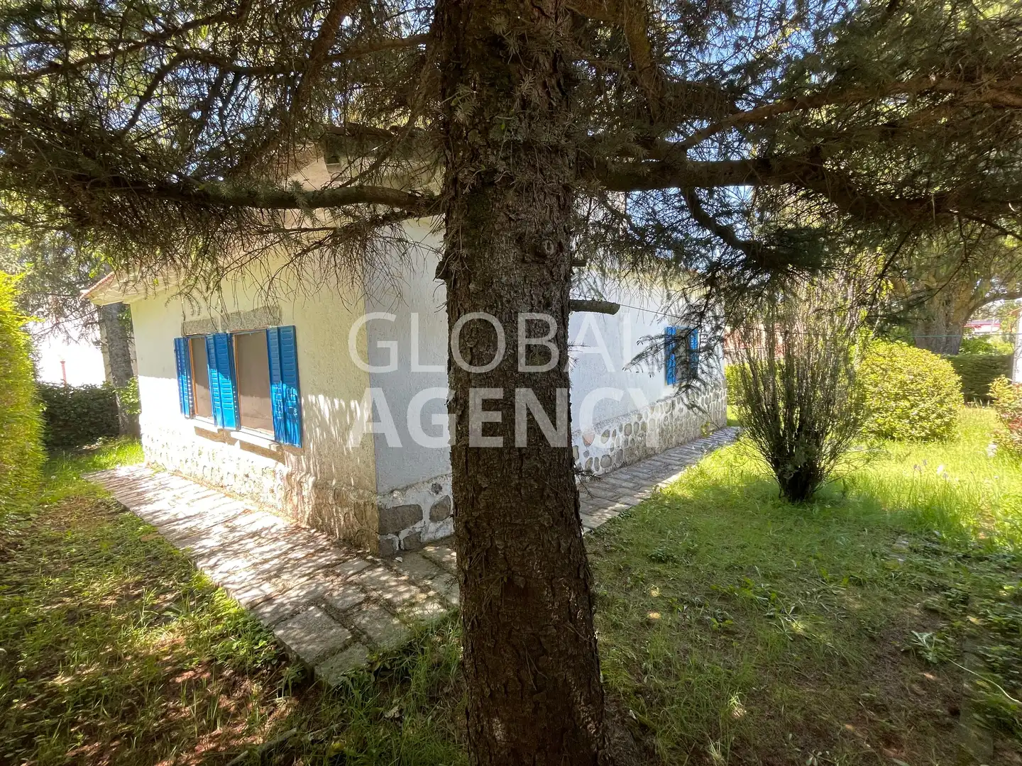 Haus oder Chalet zum Verkauf in Herradón de Pinares mit Heizung, Privatgarten und Terrasse