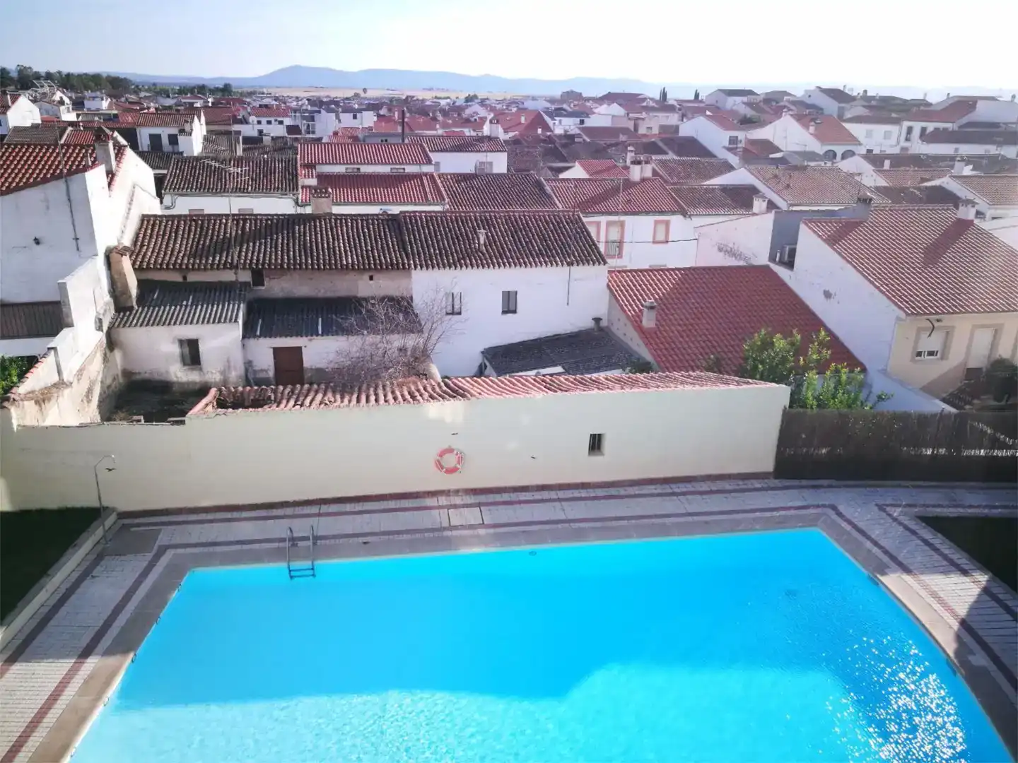 Piscina de Pis en venda en Malpartida de Cáceres amb Aire condicionat, Jardí privat i Parquet