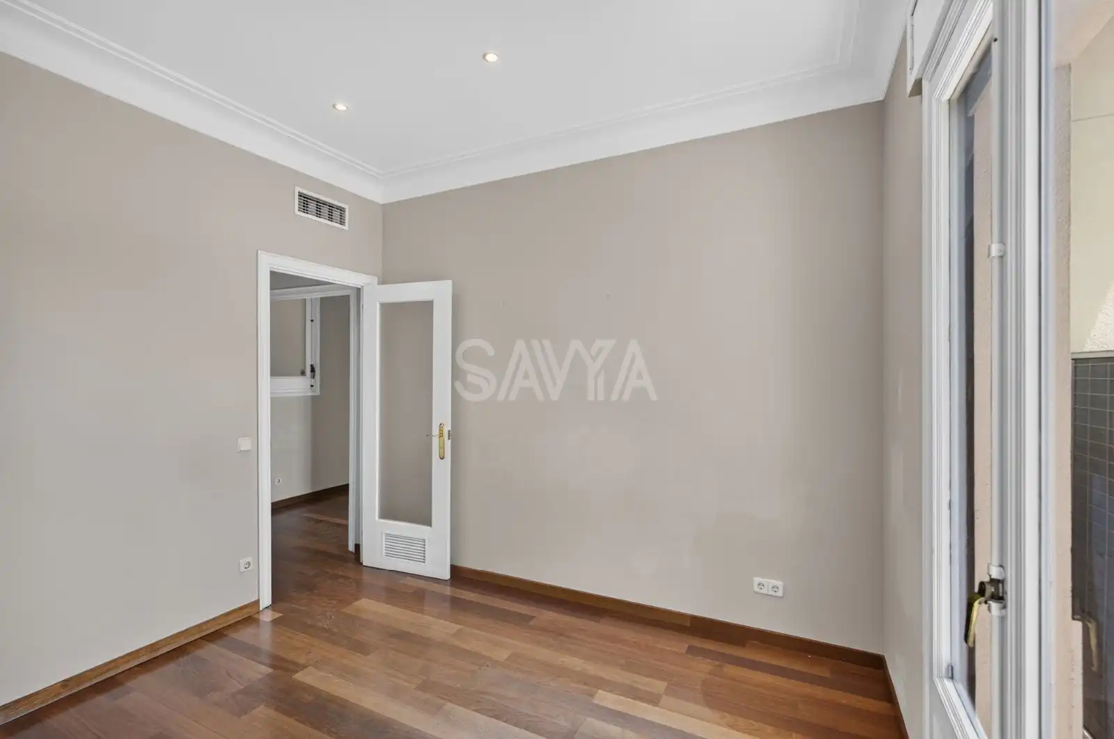 Habitación de Piso en venta en Barcelona con Calefacción y Trastero