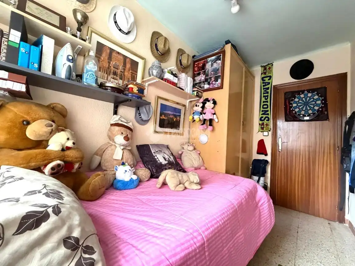 Flat with terrace for sale in Salut - Lloreda, imagen 21