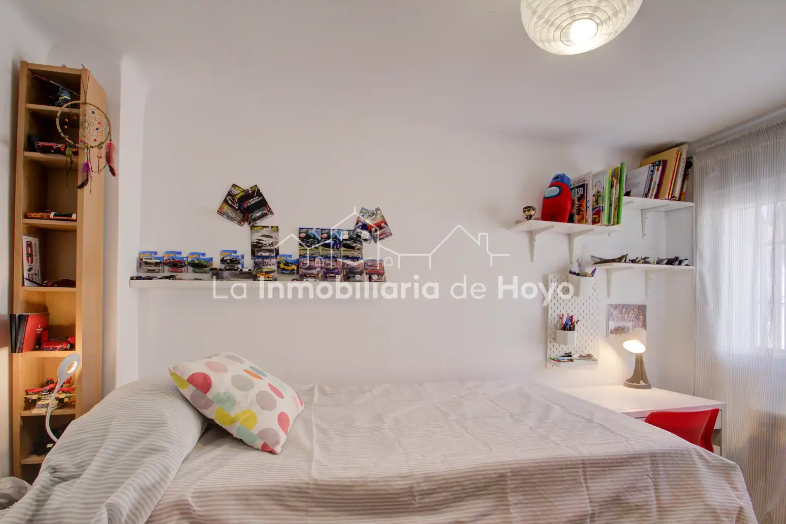 Dormitori de Casa adosada en venda en Las Rozas de Madrid amb Calefacció, Terrassa i Traster