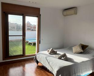 Bedroom of Flat to share in Sant Adrià de Besòs  with Air Conditioner and Terrace