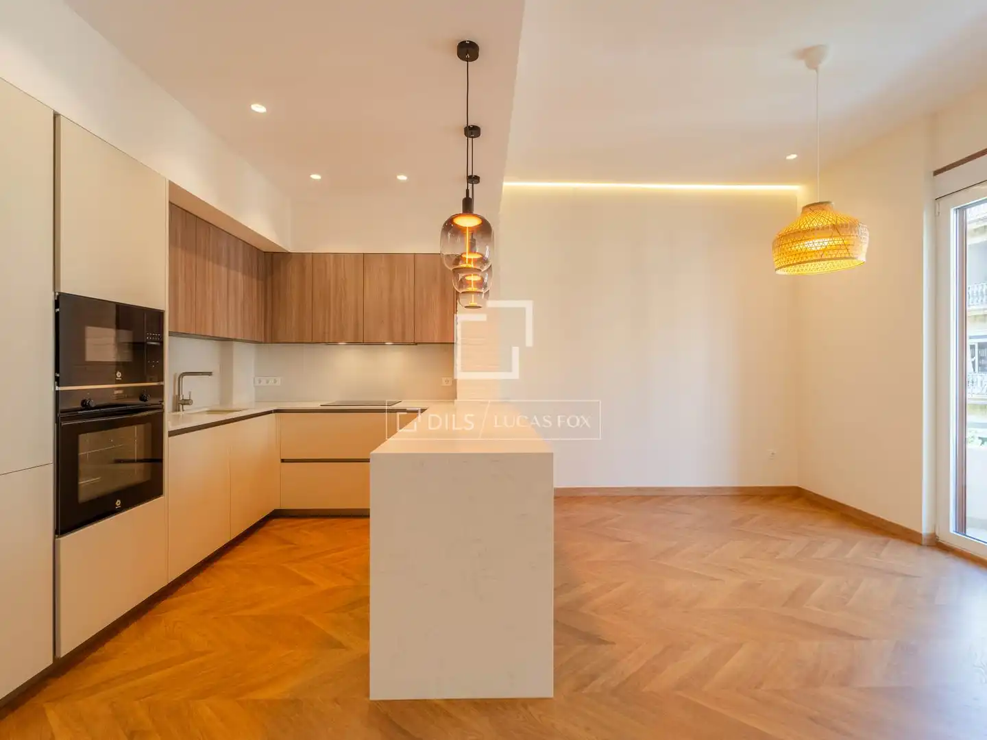 Cuina de Pis de lloguer en Valencia amb Aire condicionat, Calefacció i Parquet