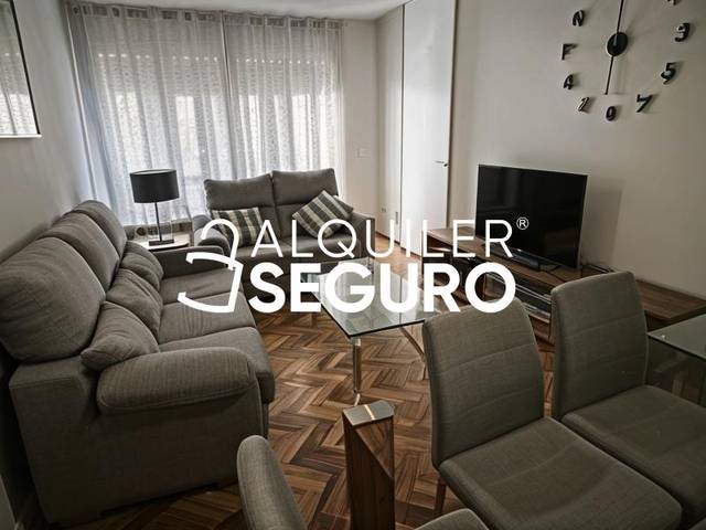 Piso en Alquiler en de Alfonso X el Sabio en Ruiseñores