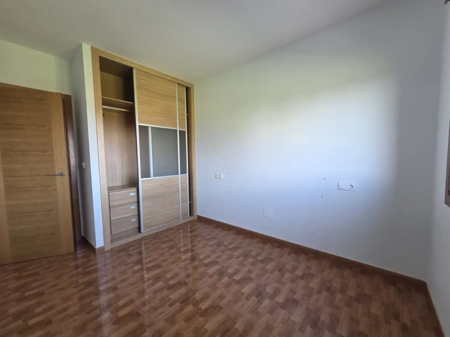 Bedroom of Flat for rent in Barreiros  with Heating, Parquet flooring and Terrace