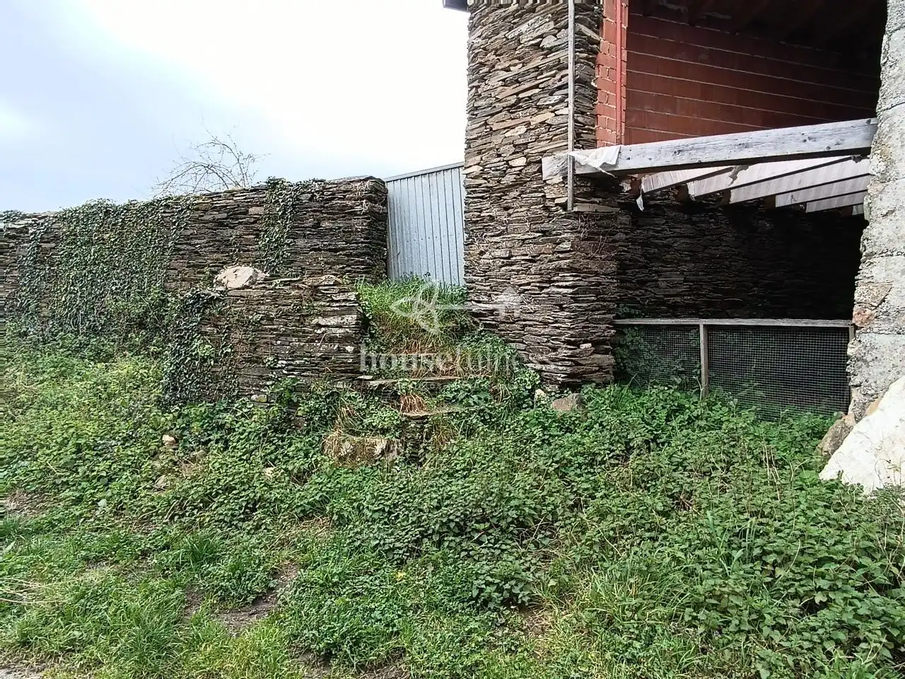 Finca rústica en venta en Lugo con Calefacción y Jardín privado