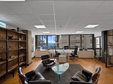 Oficina con ascensor en venta en Marbella Centro