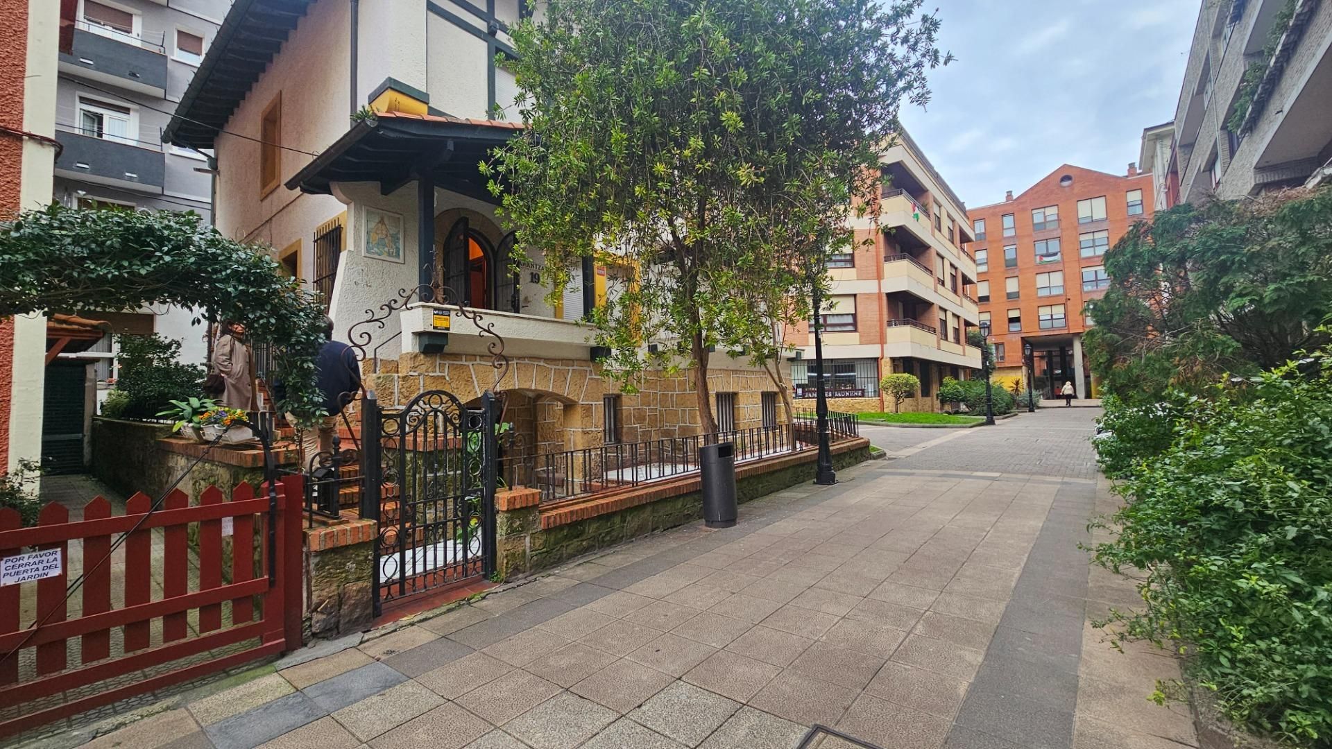 Exterior view of House or chalet for sale in Getxo   with Heating, Terrace and Storage room