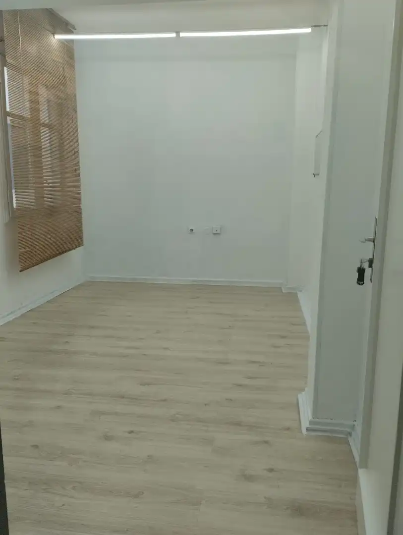 Office for rent in Villalba Hervás, Centro