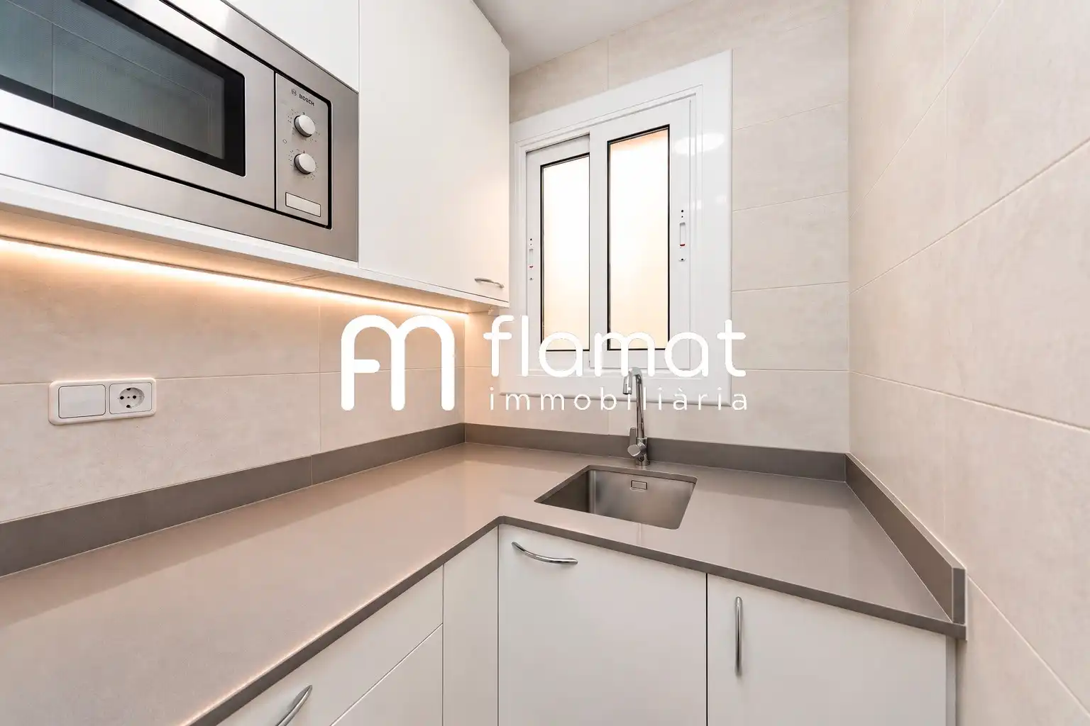 Flat with terrace for sale in Carrer de València, imagen 26