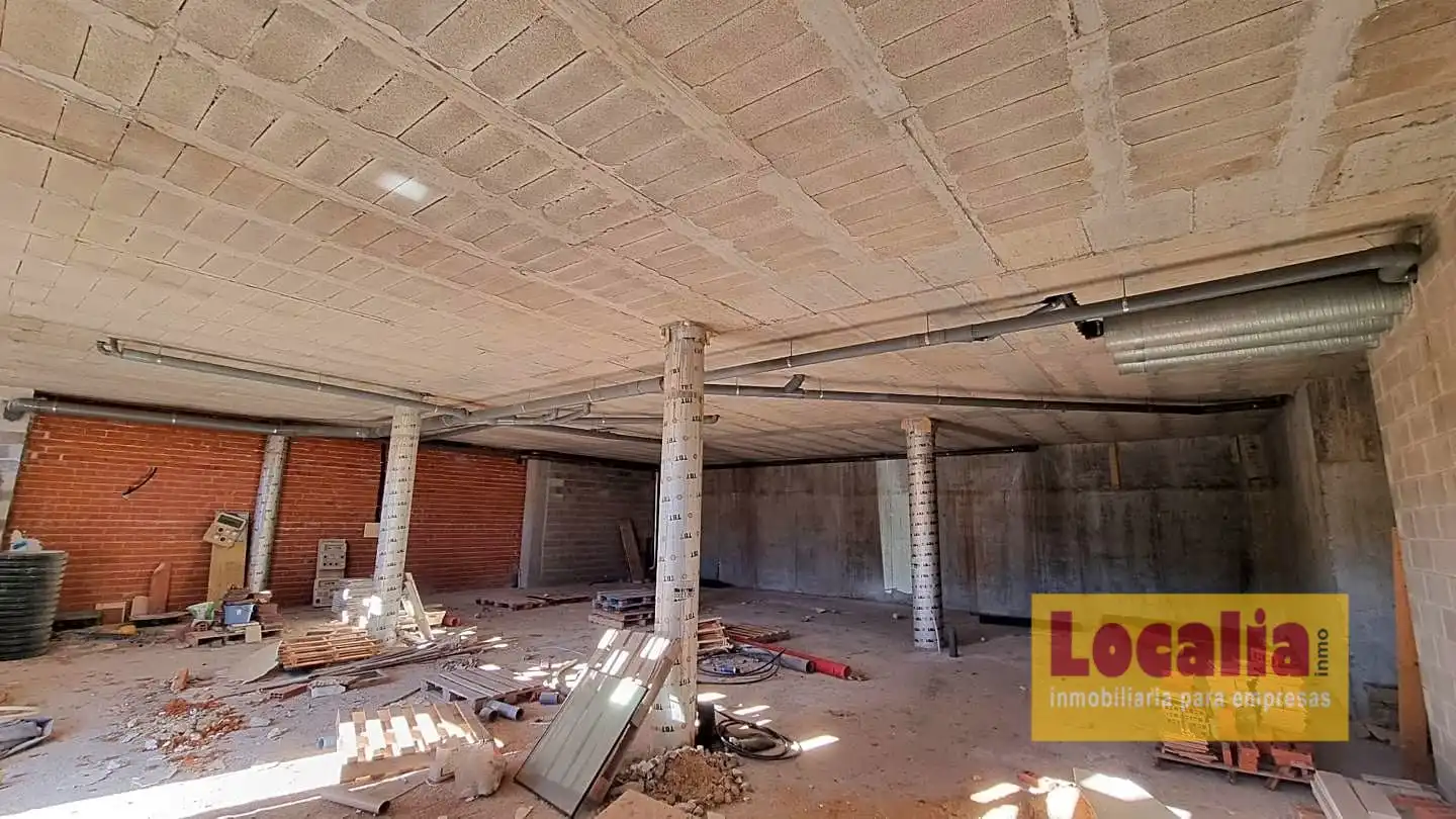 Local comercial en venda a Barrio Parayo, imagen 4