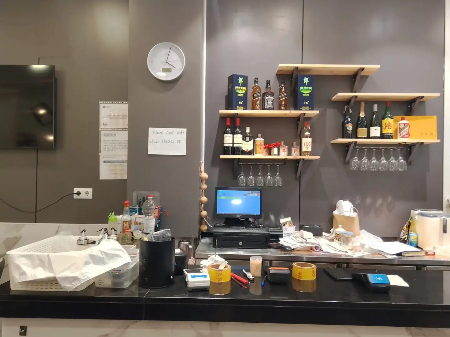 Local en traspaso en Barcelona con Aire acondicionado, Amueblado y Alarma