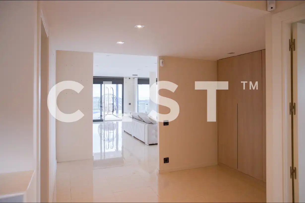 Casa con terraza en alquiler en Carrer dels Caçadors, imagen 9