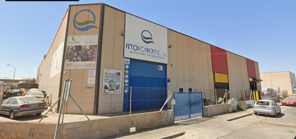 Nau industrial de lloguer en El Ejido