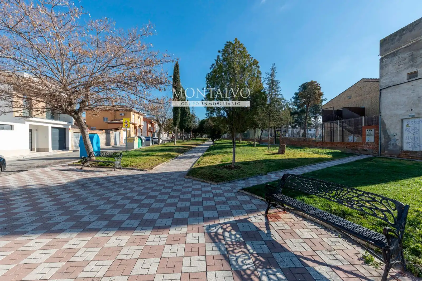 Vista exterior de Casa adosada en venta en Albolote