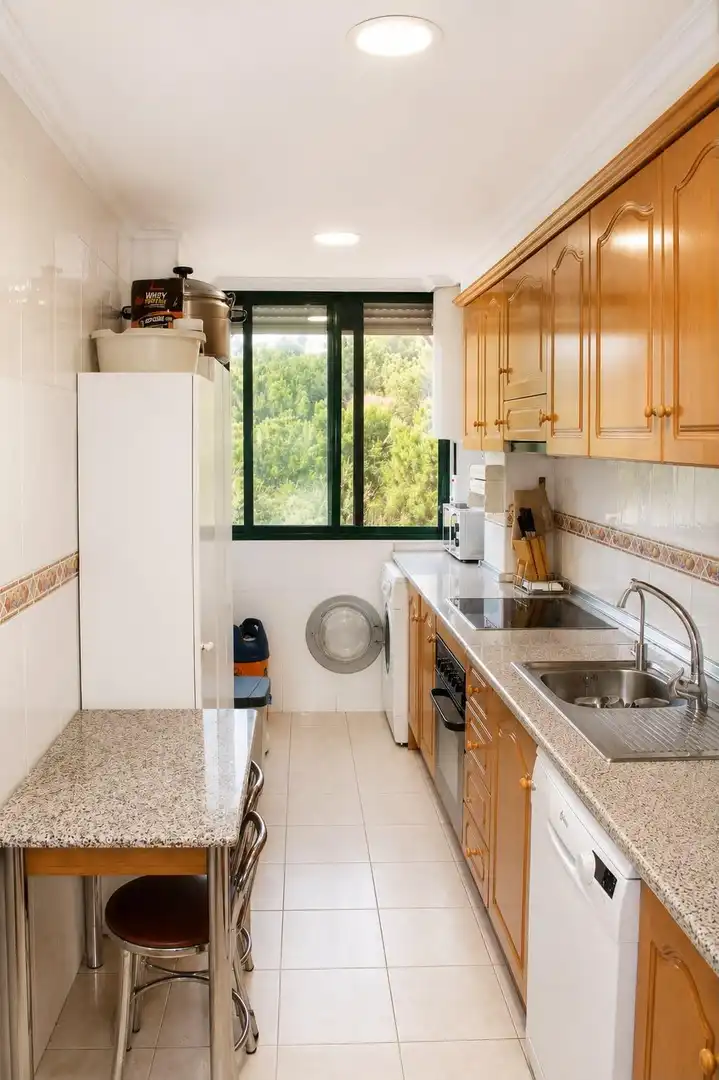 Cuina de Apartament en venda en Alicante / Alacant amb Aire condicionat, Traster i Alarma