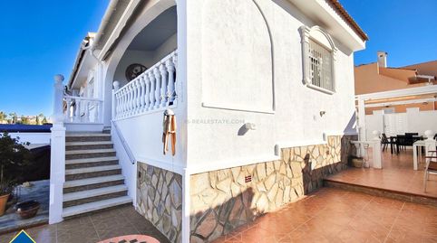Villa con piscina comunitaria, en la provincia de Alicante, en Rojales, en la localidad de Ciudad Quesada. 2 habitaciones | 75 m²