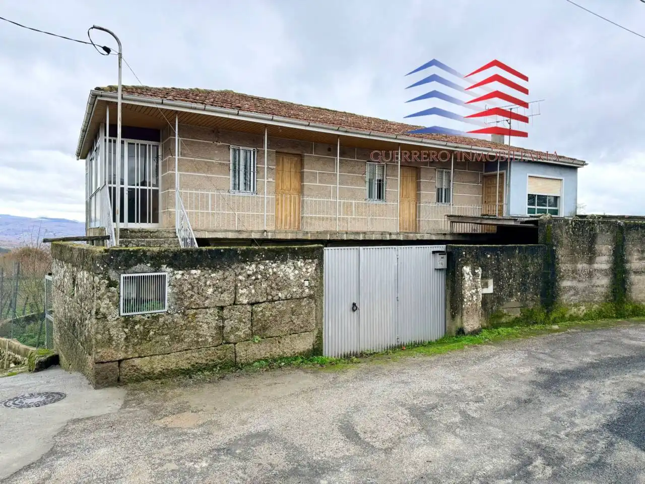 Vista exterior de Casa o chalet en venta en A Bola  con Jardín privado, Trastero y Balcón