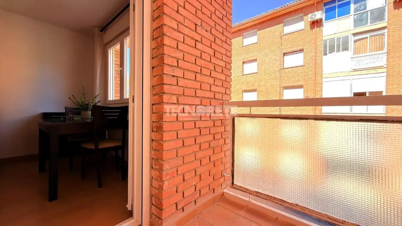 Piso con terraza en venta en Los Valles - Sanz Vázquez - El Fuerte, imagen 5