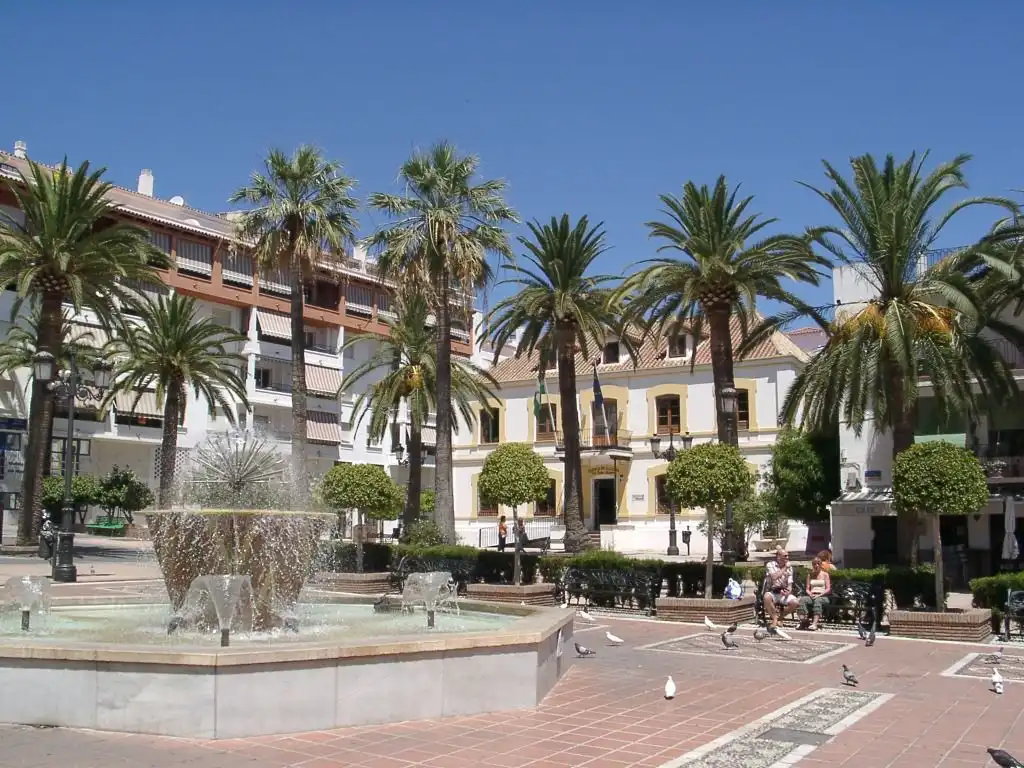 Vista exterior de Pis de lloguer en Marbella amb Aire condicionat, Terrassa i Traster