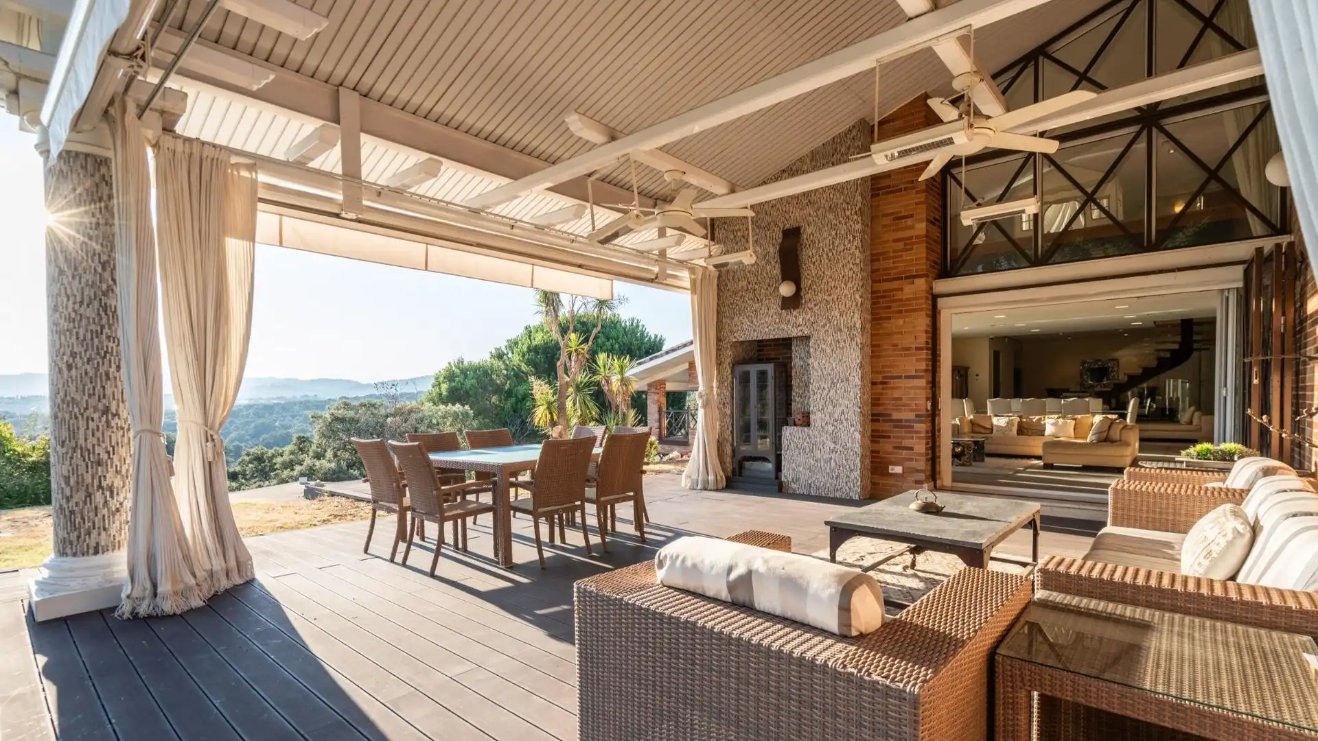 Terrassa de Casa o xalet en venda en Las Rozas de Madrid amb Aire condicionat, Calefacció i Jardí privat