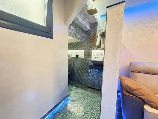 Bathroom of Houses for sale in Coslada  with Air Conditioner, Heating and Private garden