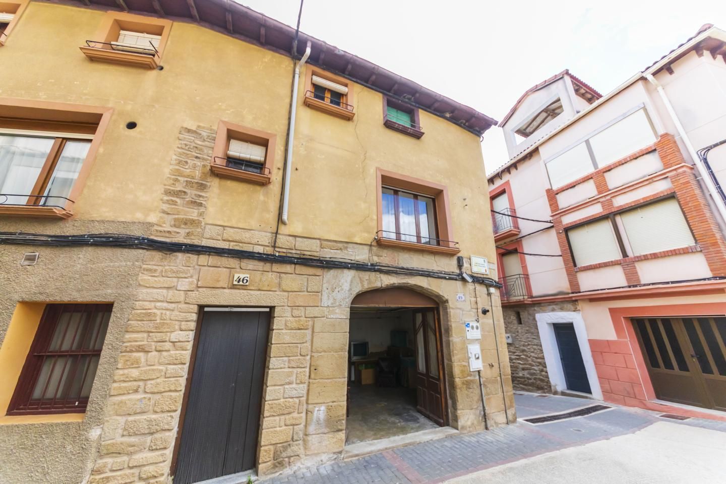 Vista exterior de Casa o xalet en venda en Larraga amb Calefacció, Parquet i Terrassa
