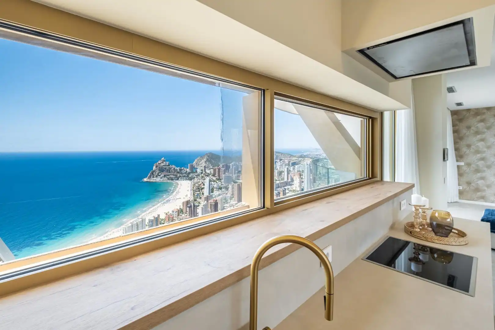Habitación de Ático en venta en Benidorm con Aire acondicionado, Jardín privado y Terraza