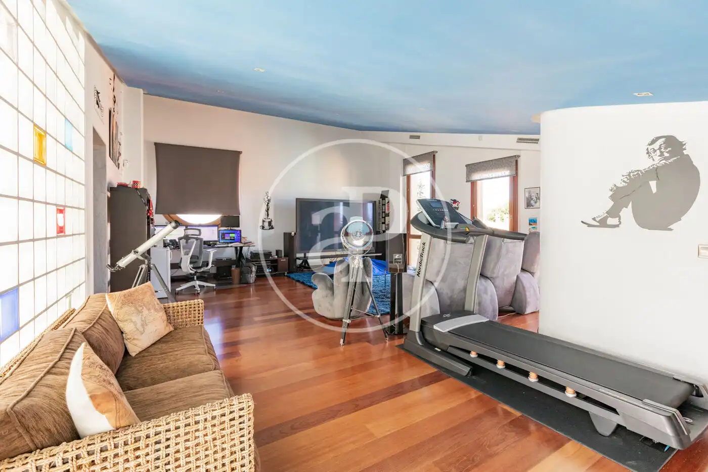 Sala de estar de Casa o chalet en venta en Madrid con Aire acondicionado, Calefacción y Jardín privado